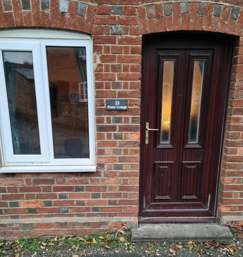 Gorgeous 2 Bedroom Kintbury Cottage Extérieur photo